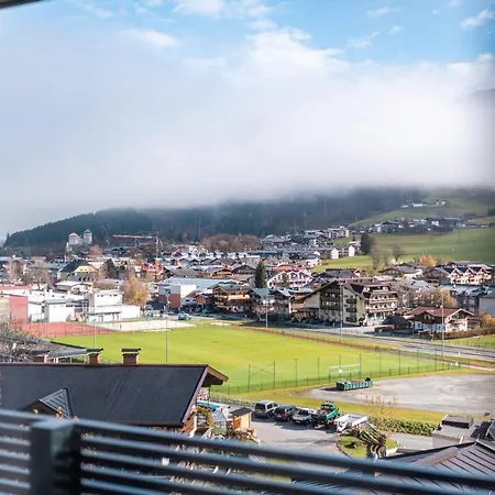 Amelies Mountain View Apartment Kaprun Exterior photo