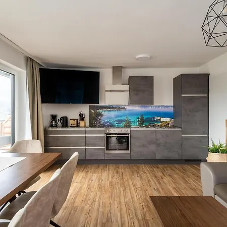Amelies Mountain View Apartment Kaprun Exterior photo